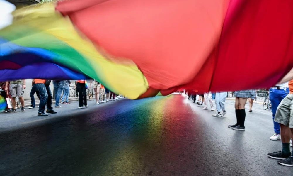 Σουηδία: Πέρασε νόμο που επιτρέπει την αλλαγή φύλου και από τα 16